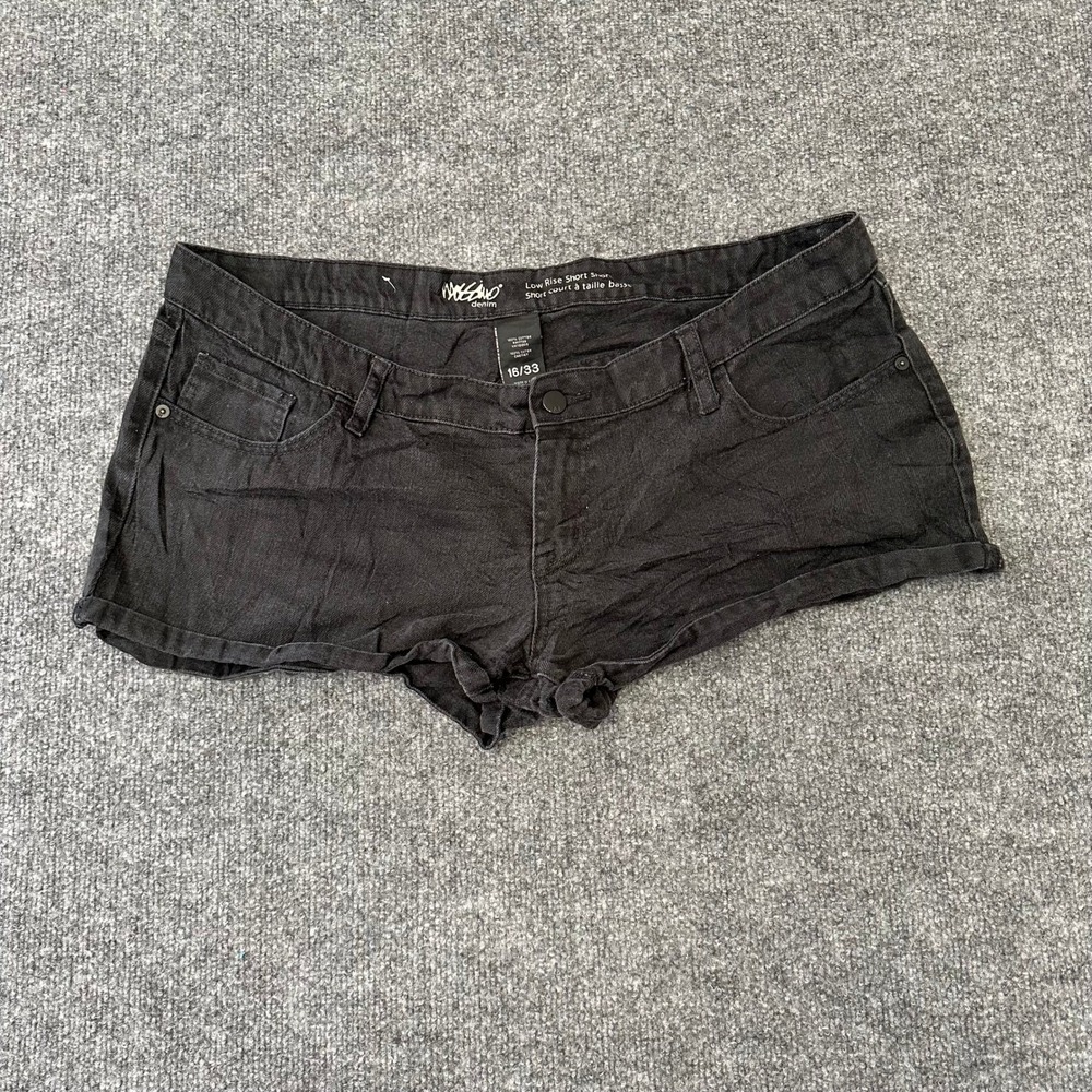 Mossimo Shorts Womens Size 16/33 Black Low Rise Short Short Denim Casual Cotton